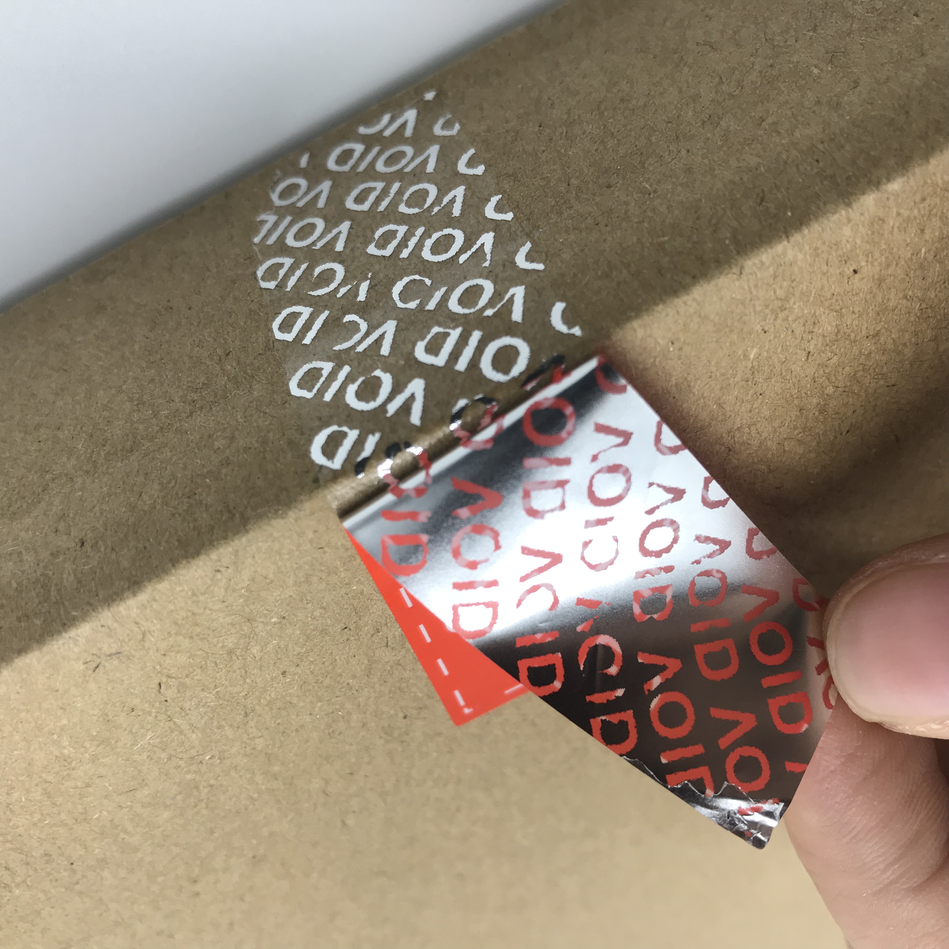 封口防拆標(biāo)簽的一些方案|易碎、撕開留字